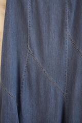 Vintage Denim Skirt - Mid Blue 90's Style Flare Midi - Size W36