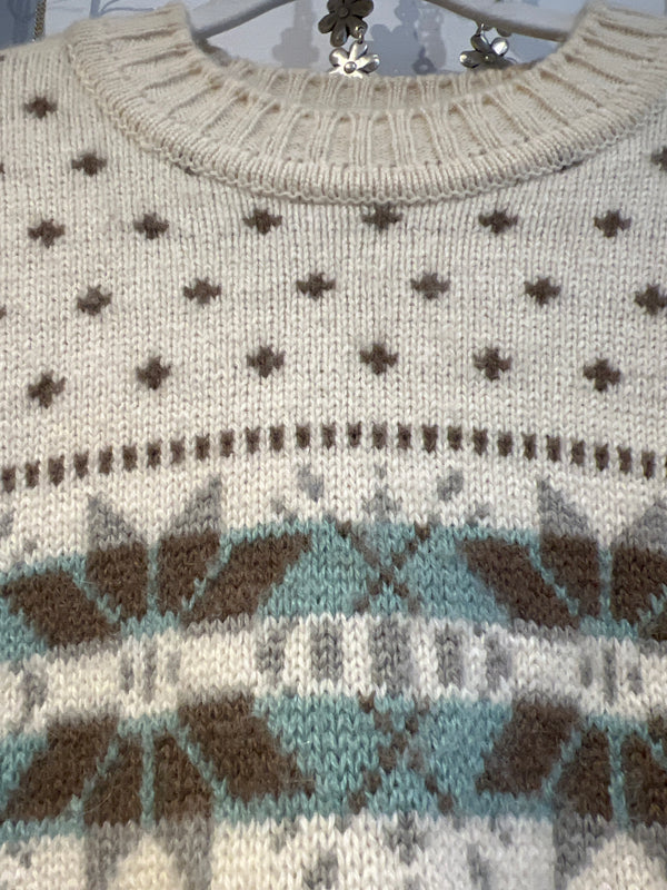 Private Listing for Mami Mame Stunning Italian snowflake jumper