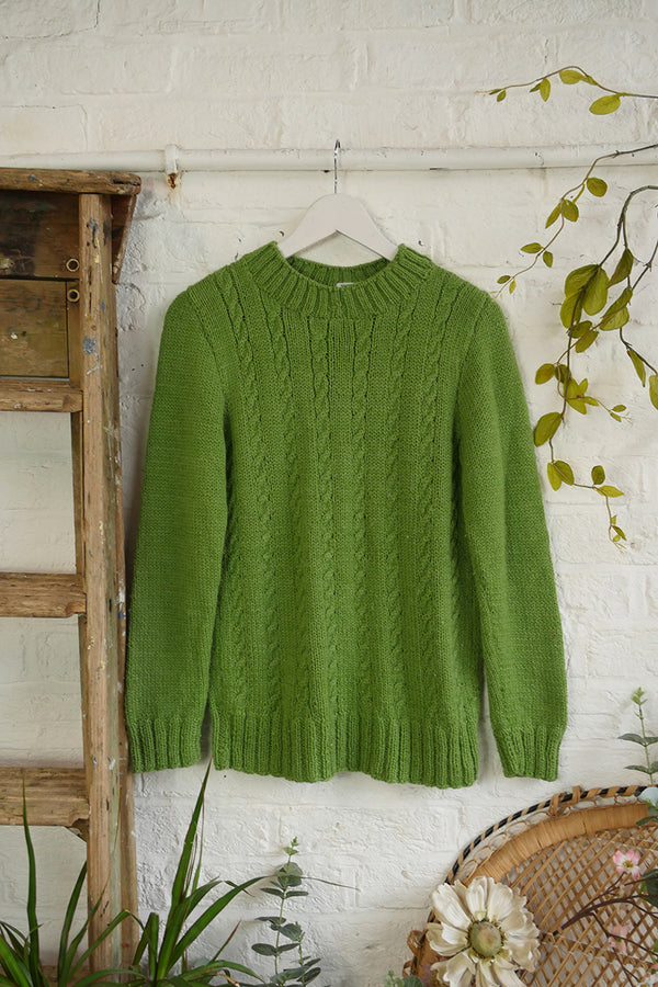 Vintage Knitwear - Miss Teresa's Hand-Me-Down - Size M/L by All About Audrey